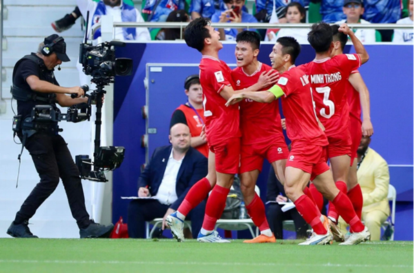 Cùng Dimitar Berbatov nhận định trận đấu Vòng Loại World Cup 2026 - Việt Nam vs Indonesia - Bóng Đá