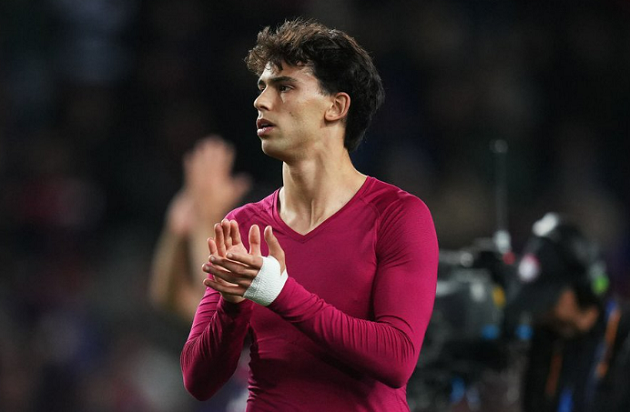 Joao Felix lần đầu lên tiếng sau khi bị CĐV đốt áo