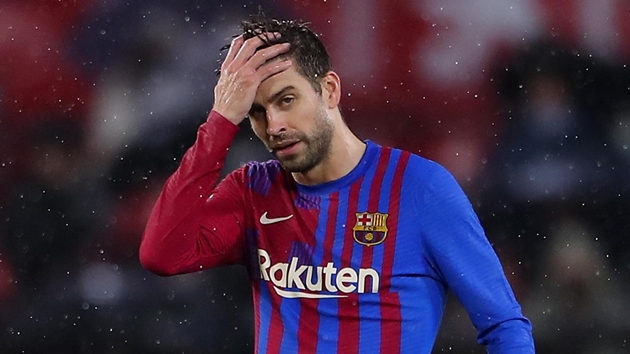 Gerard Pique chèo kéo Mikel Arteta tới Barcelona