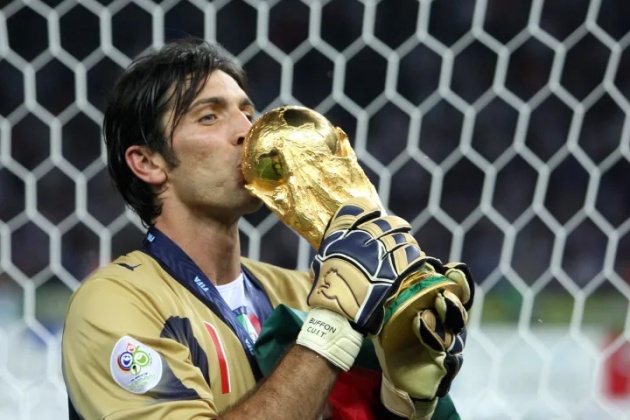 6 thủ môn xuất sắc nhất mọi thời đại: Neuer xếp cuối, Buffon đứng đầu - Bóng Đá